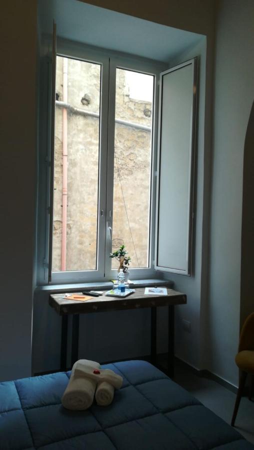 L'arco E Il Vico Nápoles